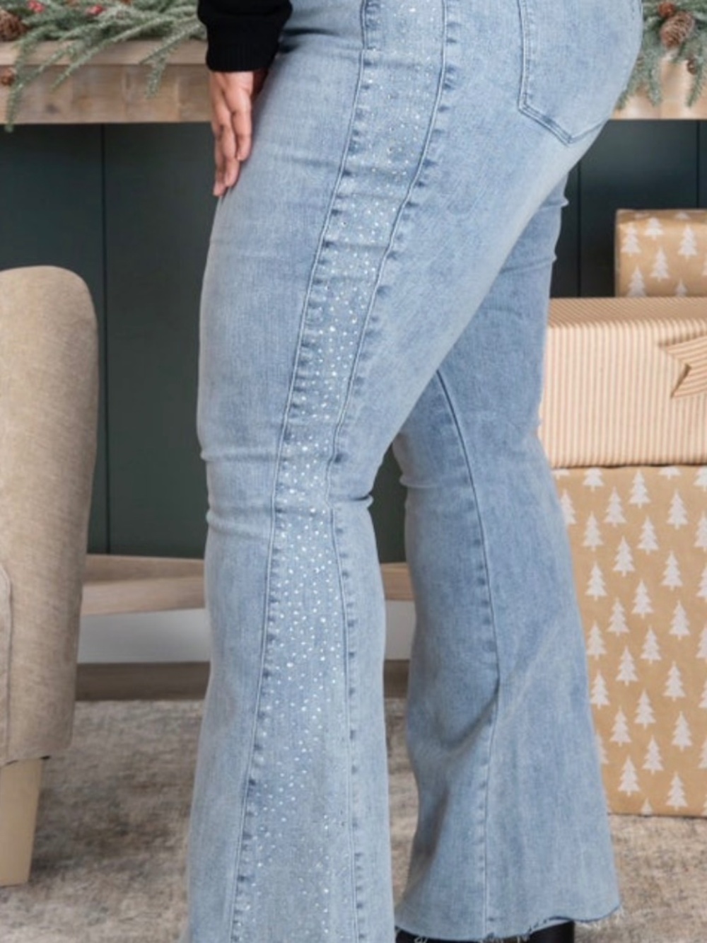 NWT Judy Blue Midrise Rhinestone Side Panel Flare Jeans